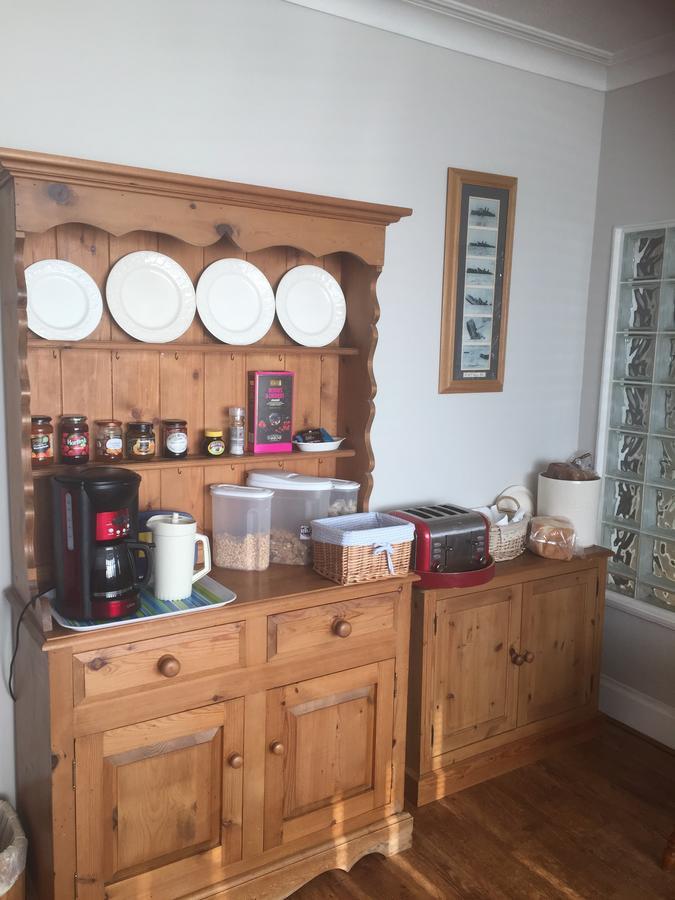 Southend Airport Bed & Breakfast Рокфорд Екстер'єр фото